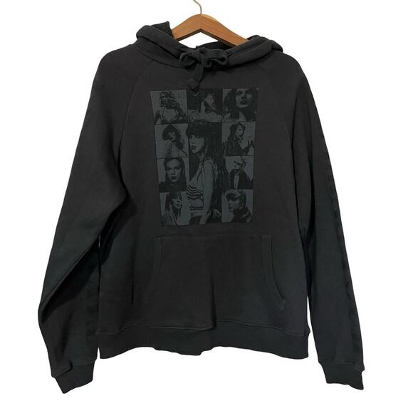 Taylor Swift Eras Tour Graphic Oversized Hoodie Sweatshirt Size S Concert Merch - Picture 1 of 9